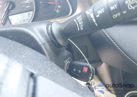 2014 Toyota Rav4 Xle из США, поврежденный, VIN JTMRFREV8ED088004